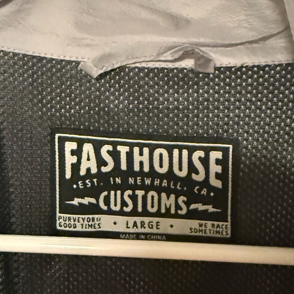 Fasthouse Tracker Packable Windbreaker Mountain B… - image 3